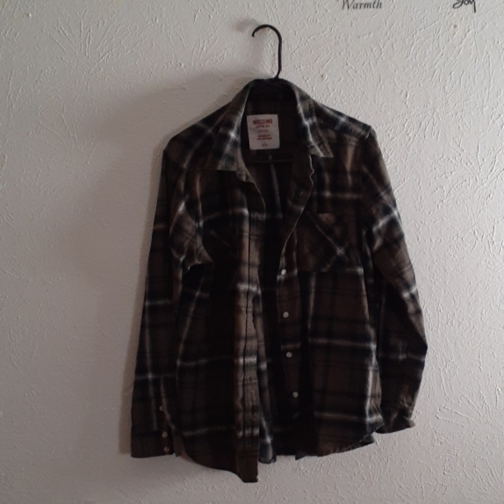 Flannel shirt